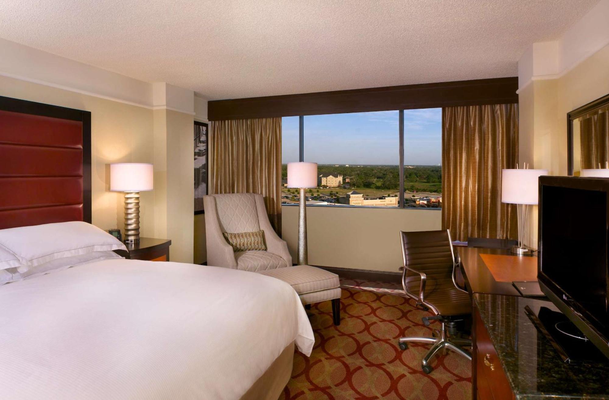 Hilton College Station & Conference Center Hotel Exterior photo