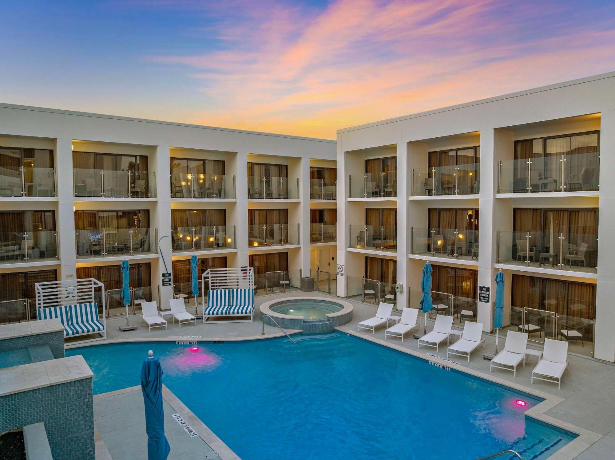 Hilton College Station & Conference Center Hotel Exterior photo